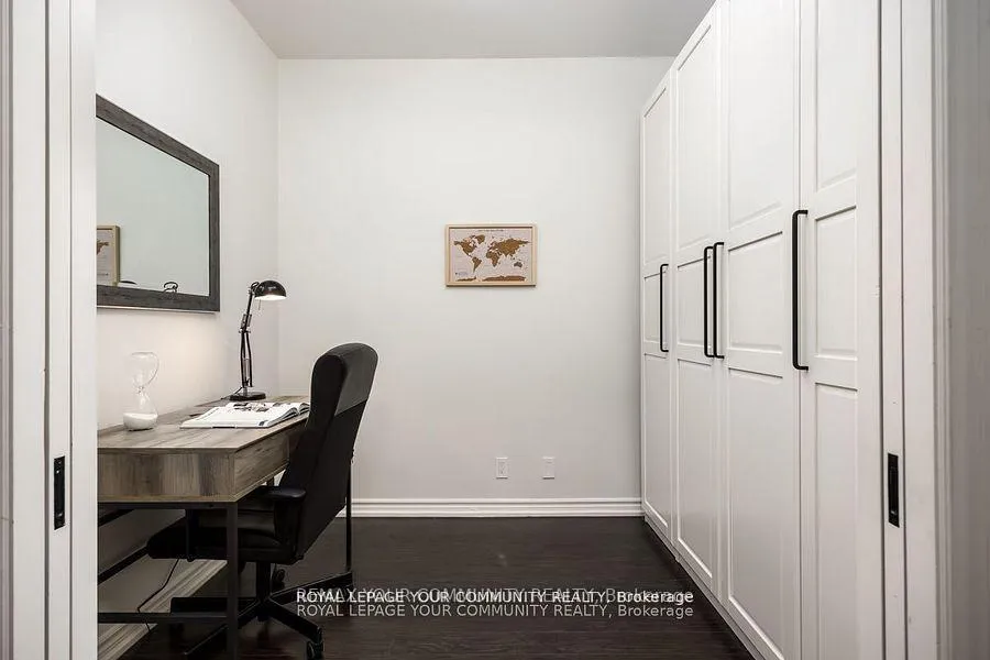 Photo 4 of Unit 307, 9225 Jane Street N, Vaughan, Maple — HOMEH