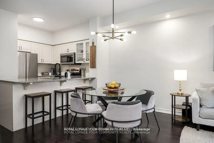 Photo 8 of Unit 307, 9225 Jane Street N, Vaughan, Maple — HOMEH