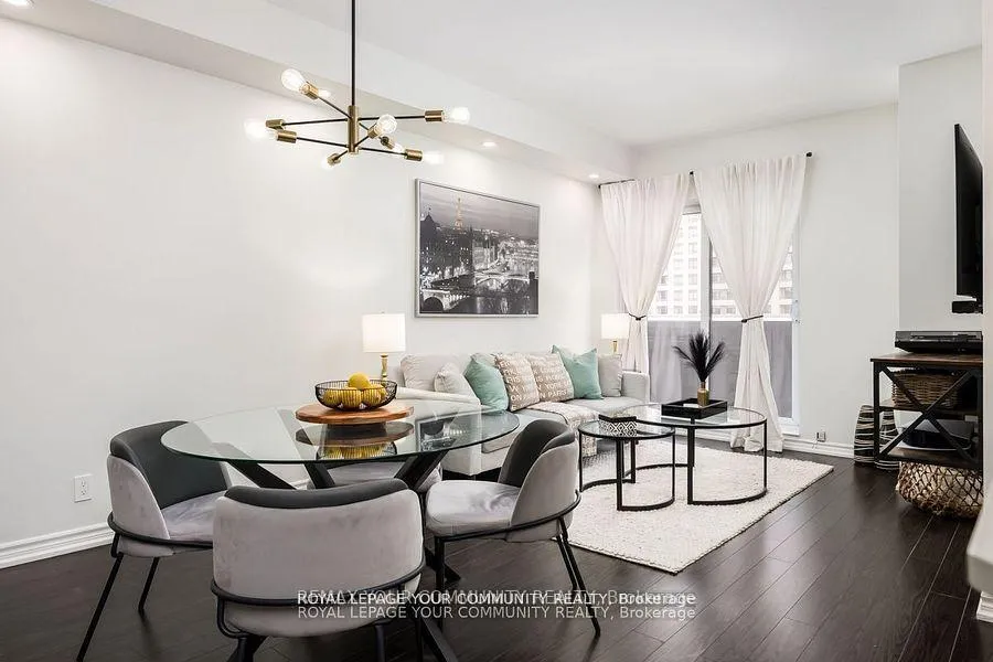 Photo 9 of Unit 307, 9225 Jane Street N, Vaughan, Maple — HOMEH