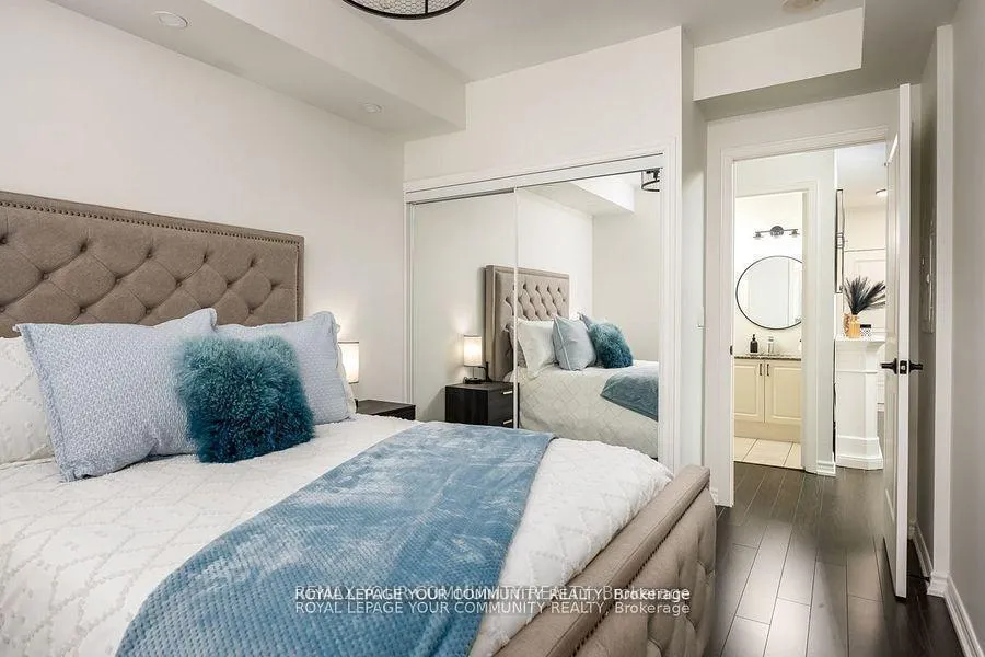 Photo 13 of Unit 307, 9225 Jane Street N, Vaughan, Maple — HOMEH