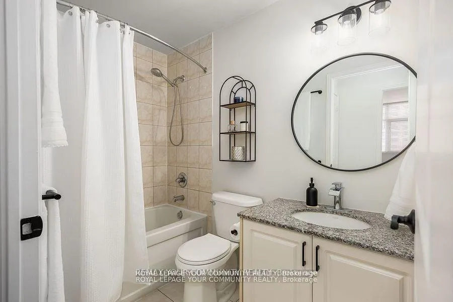 Photo 14 of Unit 307, 9225 Jane Street N, Vaughan, Maple — HOMEH