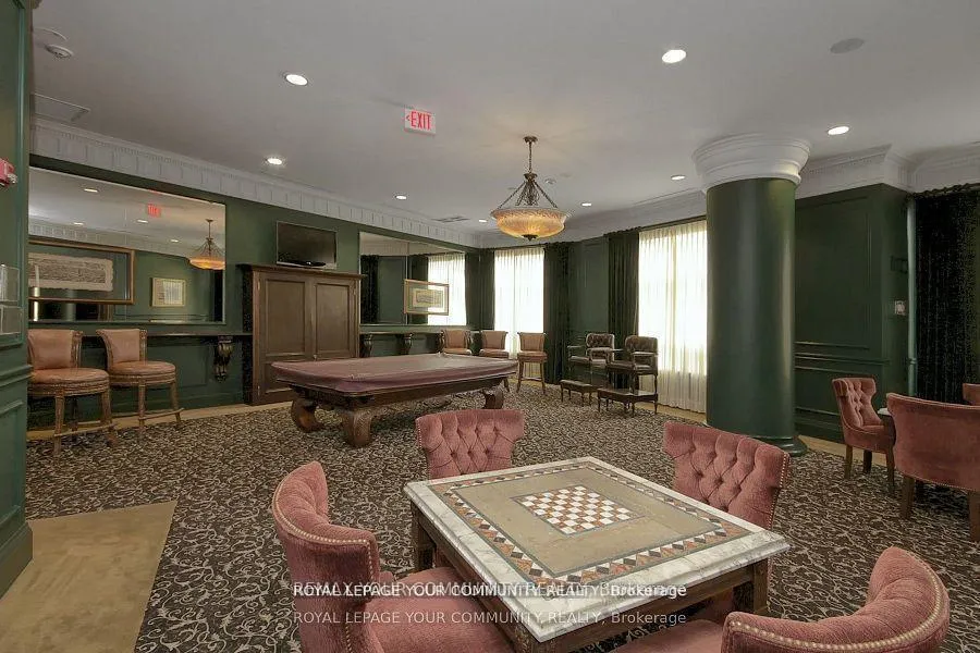Photo 19 of Unit 307, 9225 Jane Street N, Vaughan, Maple — HOMEH