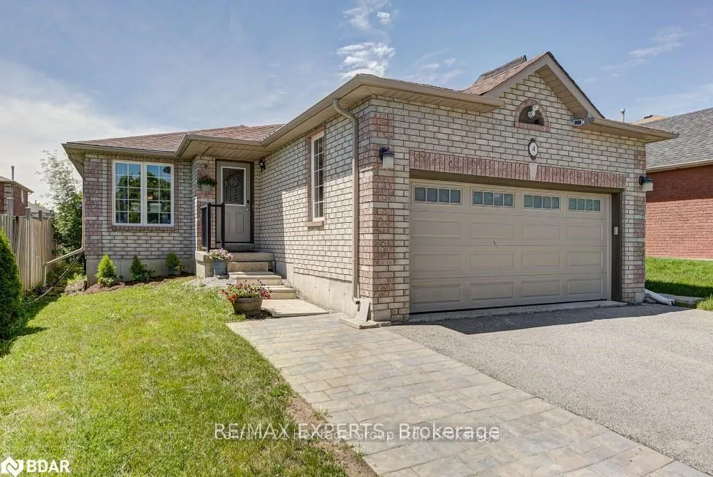 Photo 1 of Unit Upper, 4 Ambler Byway, Barrie, Georgian Drive — HOMEH