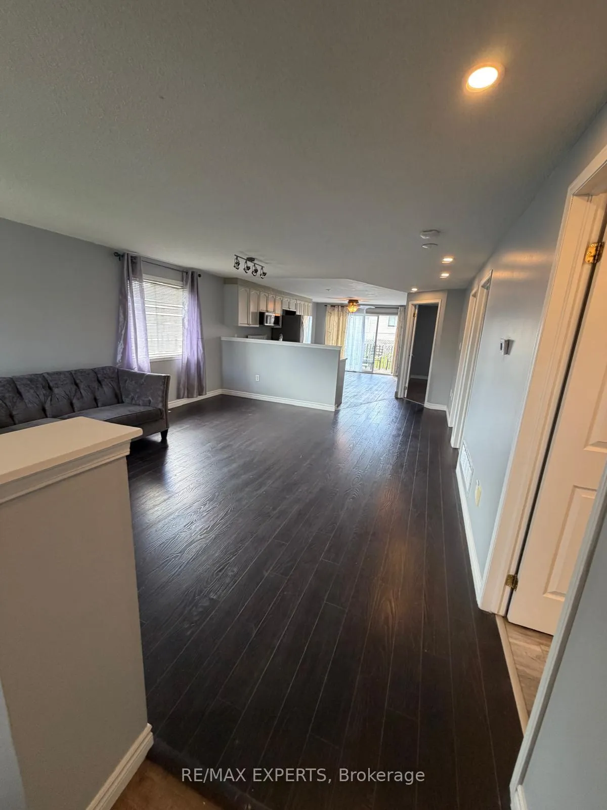 Photo 2 of Unit Upper, 4 Ambler Byway, Barrie, Georgian Drive — HOMEH