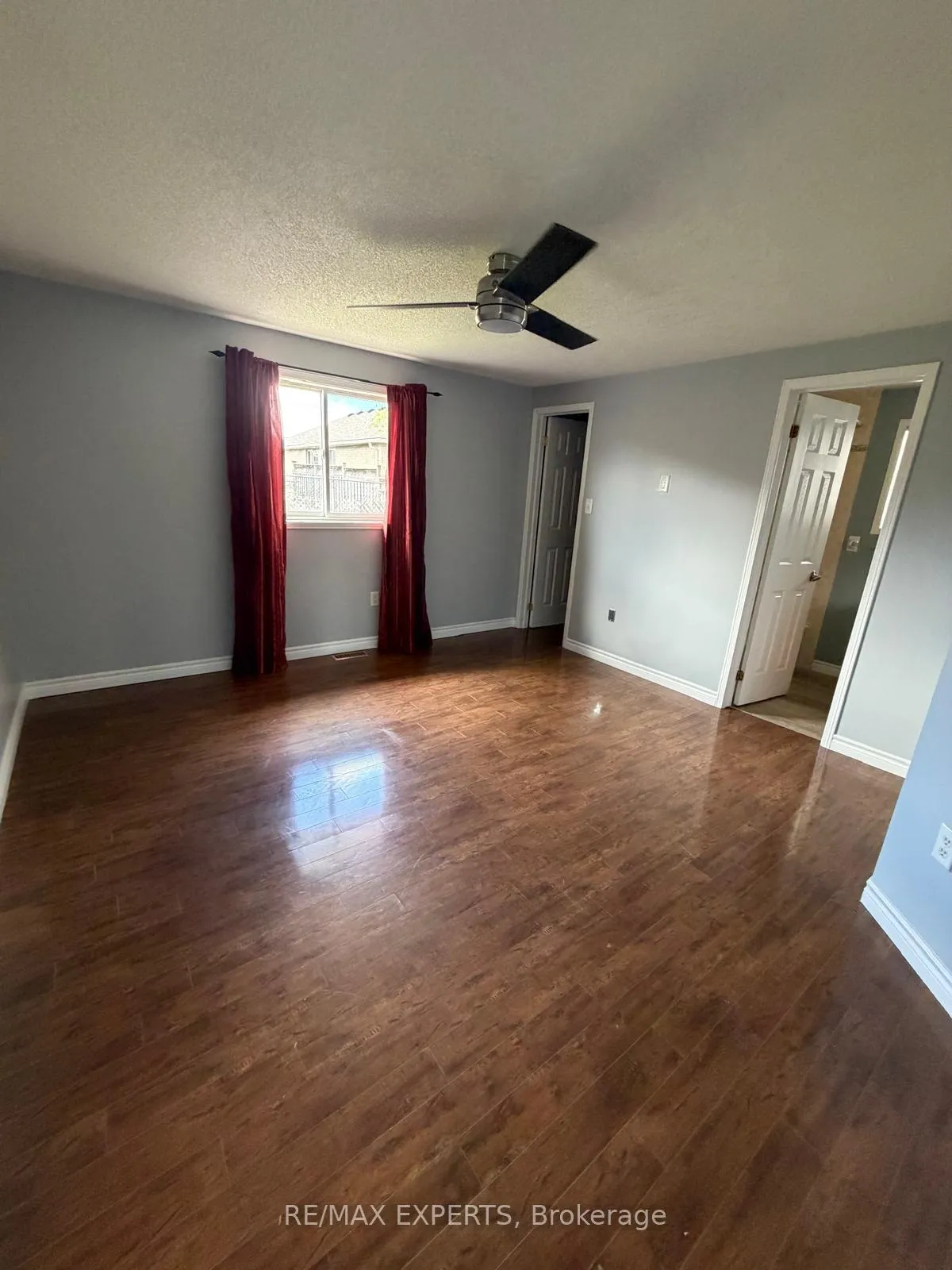 Photo 6 of Unit Upper, 4 Ambler Byway, Barrie, Georgian Drive — HOMEH
