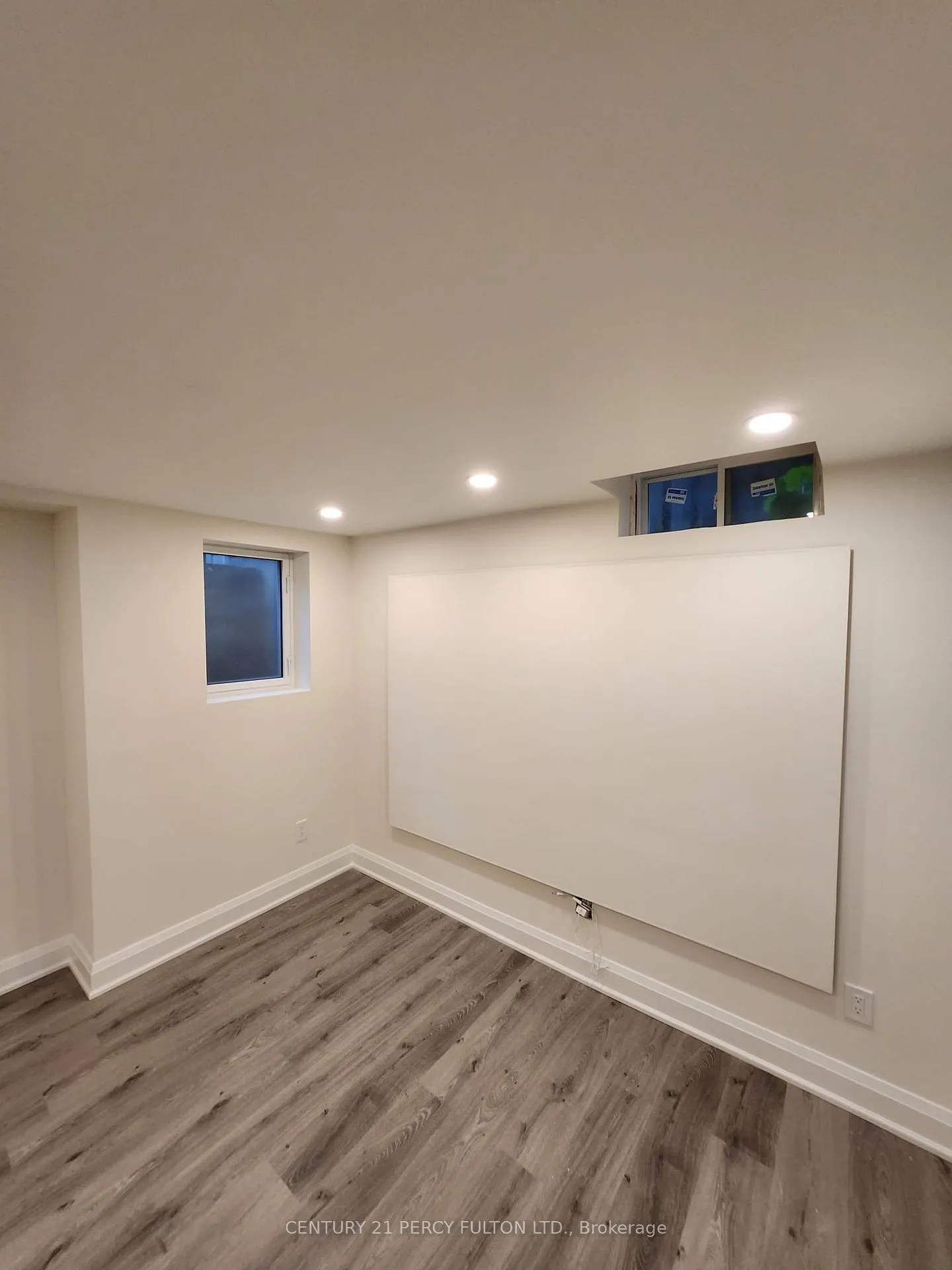 Photo 7 of Unit Bsmt, 212 River Ridge Boulevard, Aurora, Bayview Northeast — HOMEH