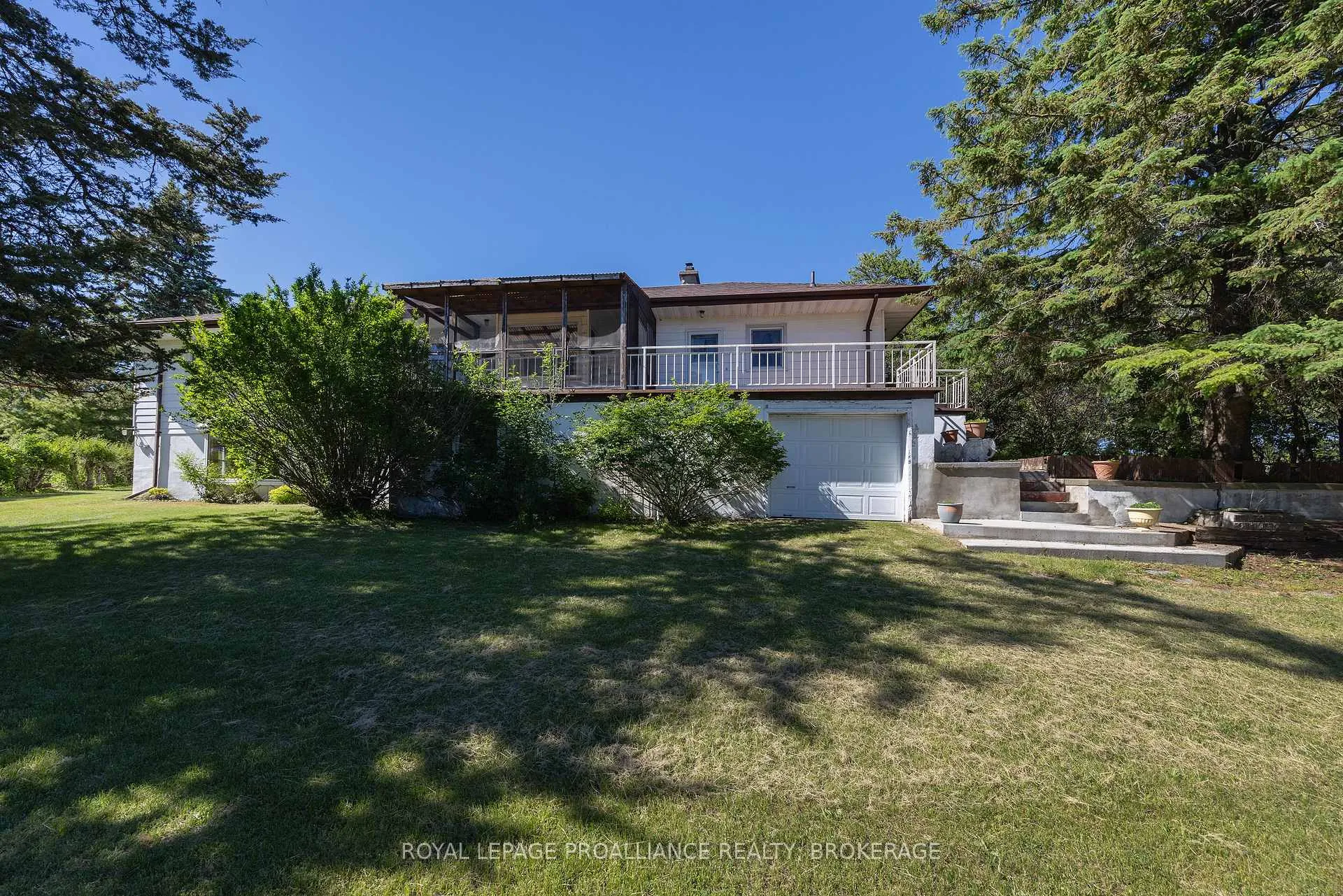 Photo 8 of 4756 Bath Road, Loyalist, Lennox and Addington - South — HOMEH