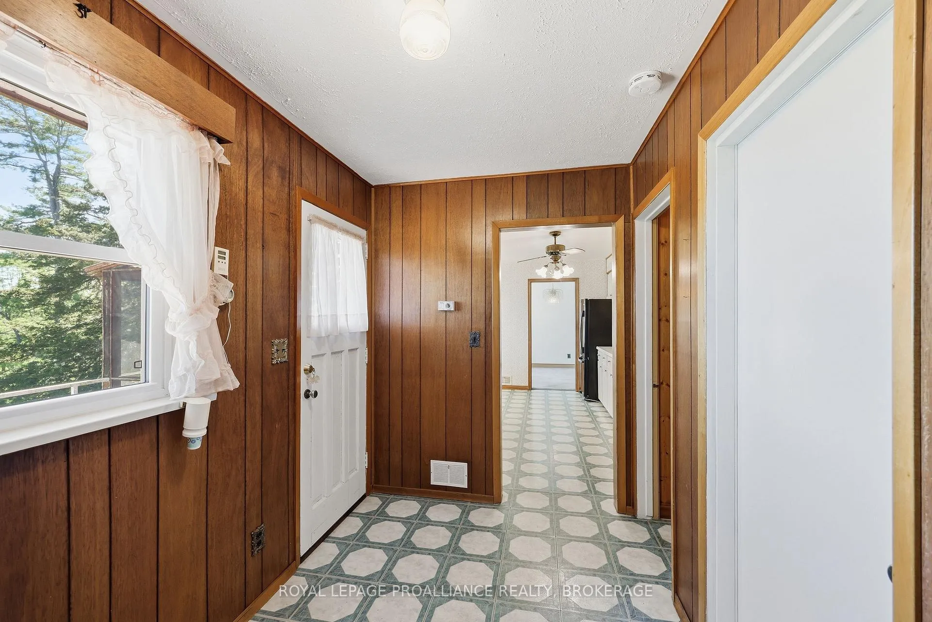 Photo 25 of 4756 Bath Road, Loyalist, Lennox and Addington - South — HOMEH