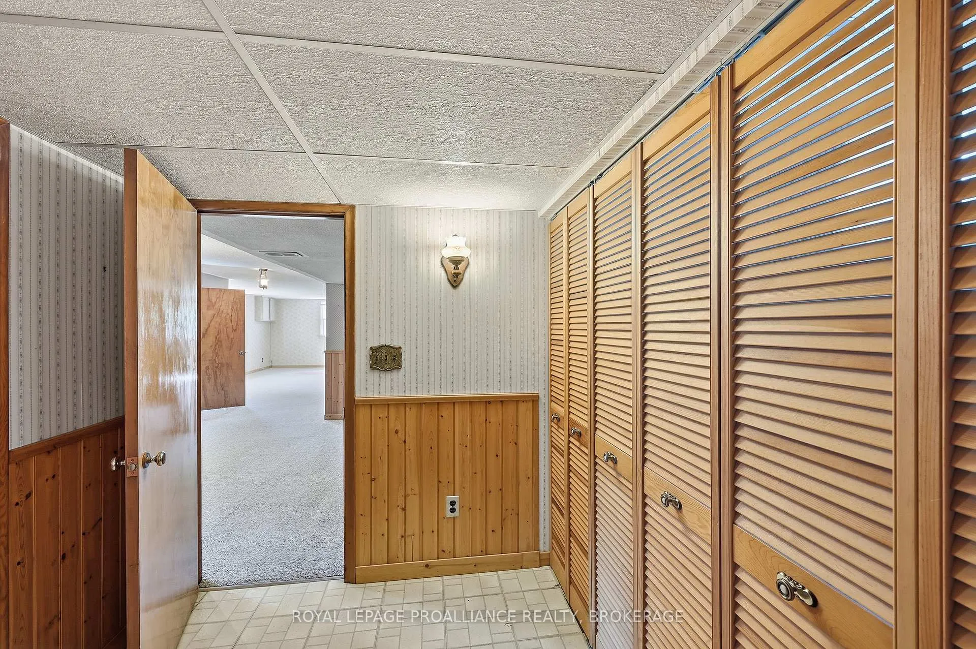 Photo 33 of 4756 Bath Road, Loyalist, Lennox and Addington - South — HOMEH