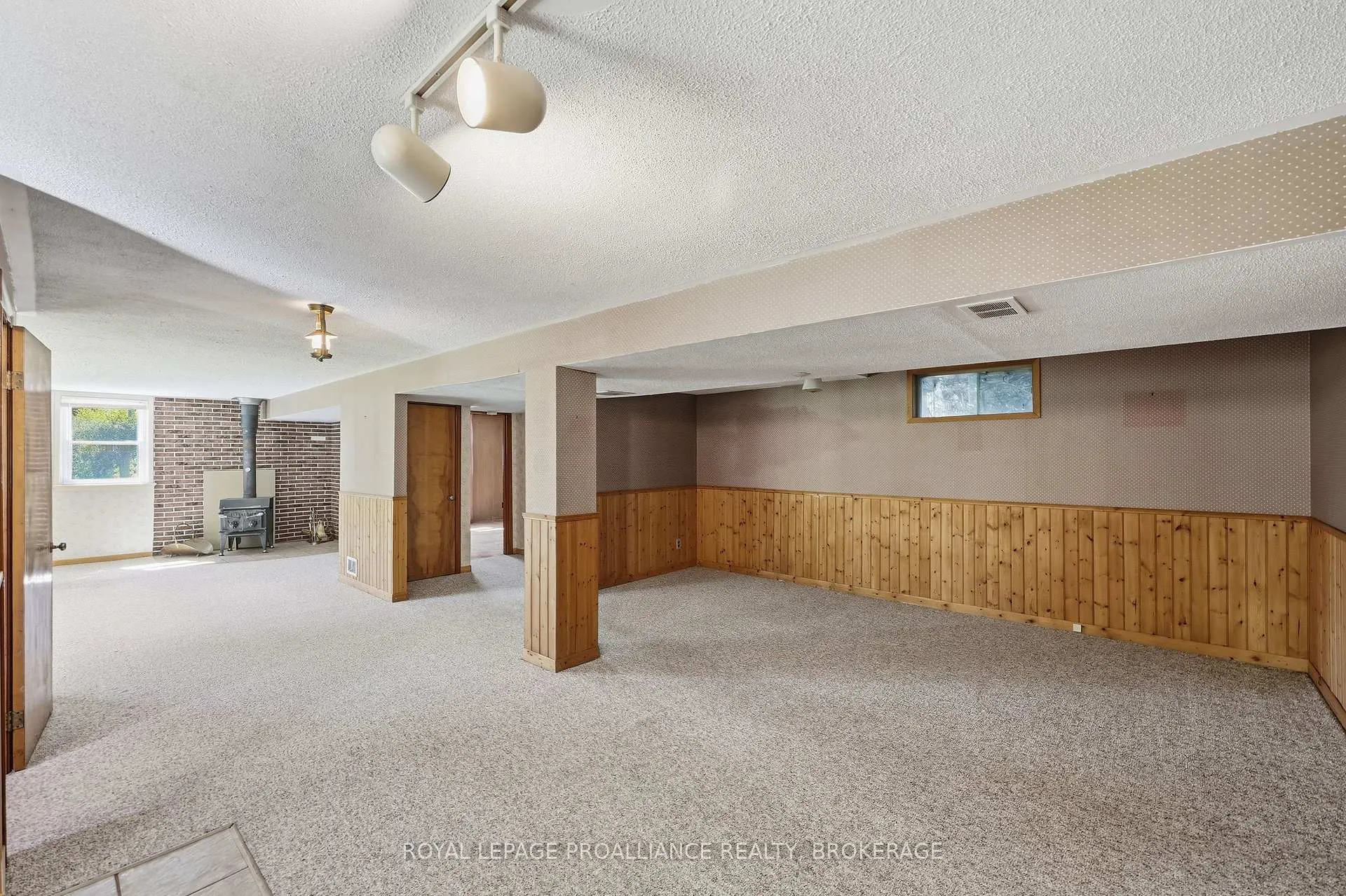Photo 36 of 4756 Bath Road, Loyalist, Lennox and Addington - South — HOMEH