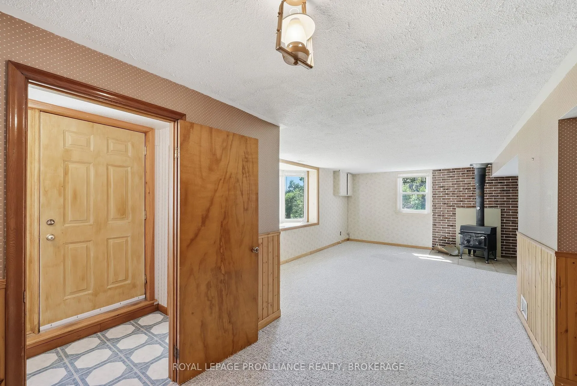 Photo 37 of 4756 Bath Road, Loyalist, Lennox and Addington - South — HOMEH