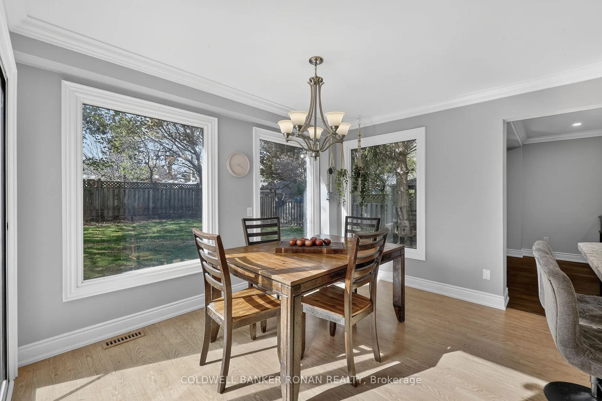 Photo 8 of 41 Wolfe Avenue, New Tecumseth, Tottenham — HOMEH