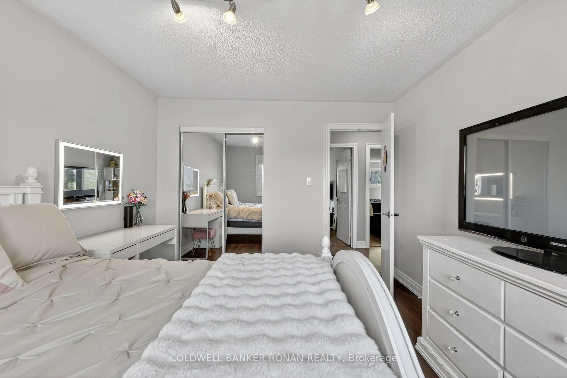 Photo 26 of 41 Wolfe Avenue, New Tecumseth, Tottenham — HOMEH