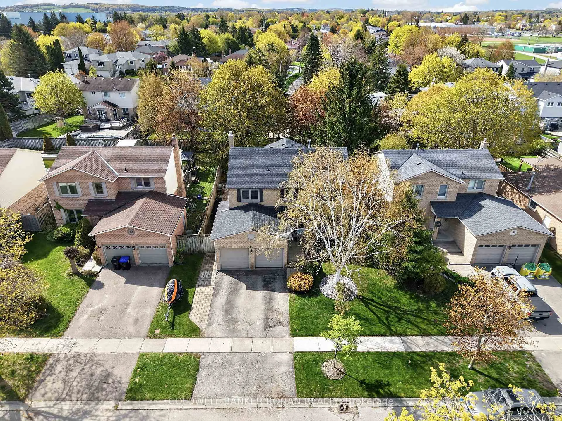 Photo 43 of 41 Wolfe Avenue, New Tecumseth, Tottenham — HOMEH