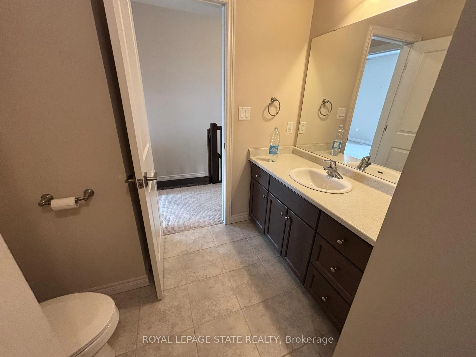 Photo 17 of 419 Macintosh Drive, Hamilton, Stoney Creek — HOMEH