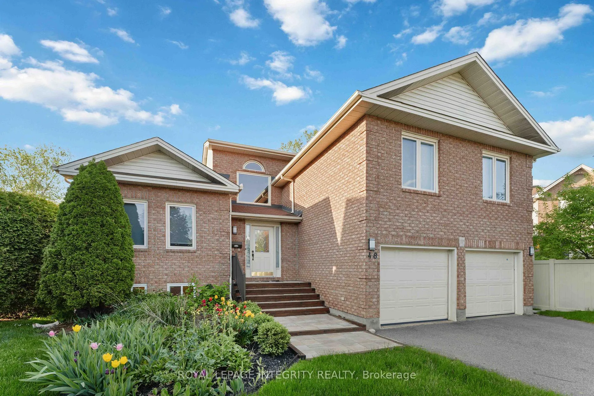 Photo 2 of 48 Depper Place, Ottawa, Hunt Club Park/Greenboro — HOMEH
