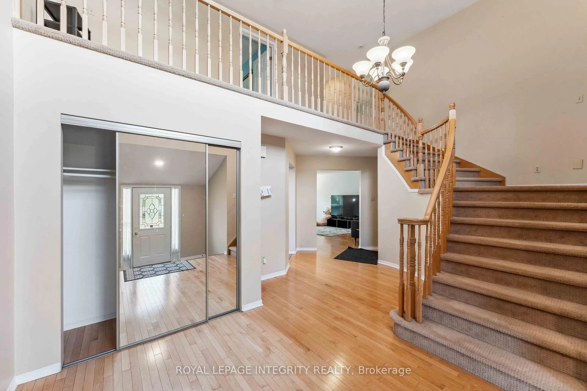 Photo 3 of 48 Depper Place, Ottawa, Hunt Club Park/Greenboro — HOMEH