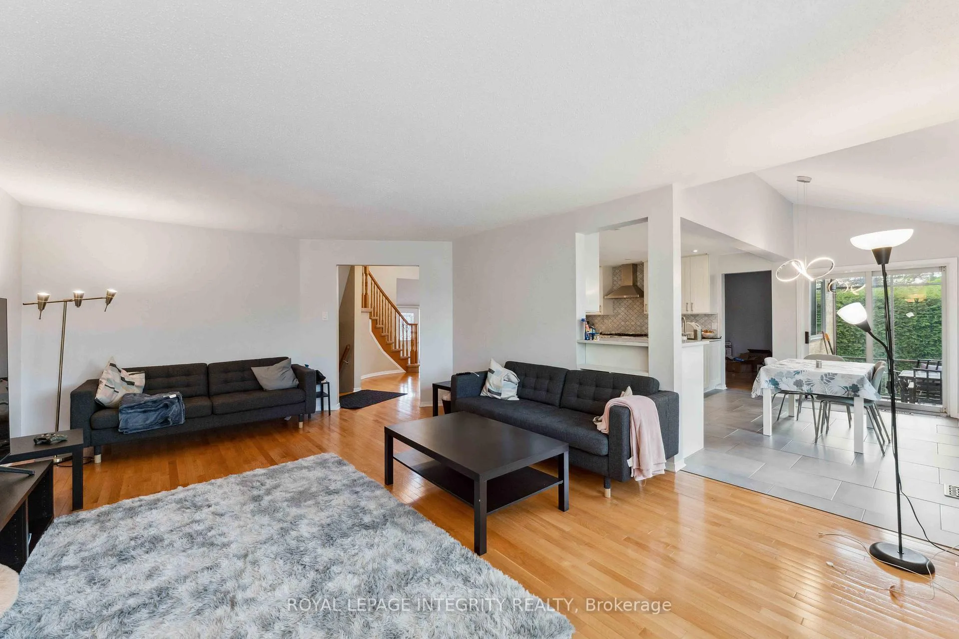 Photo 5 of 48 Depper Place, Ottawa, Hunt Club Park/Greenboro — HOMEH