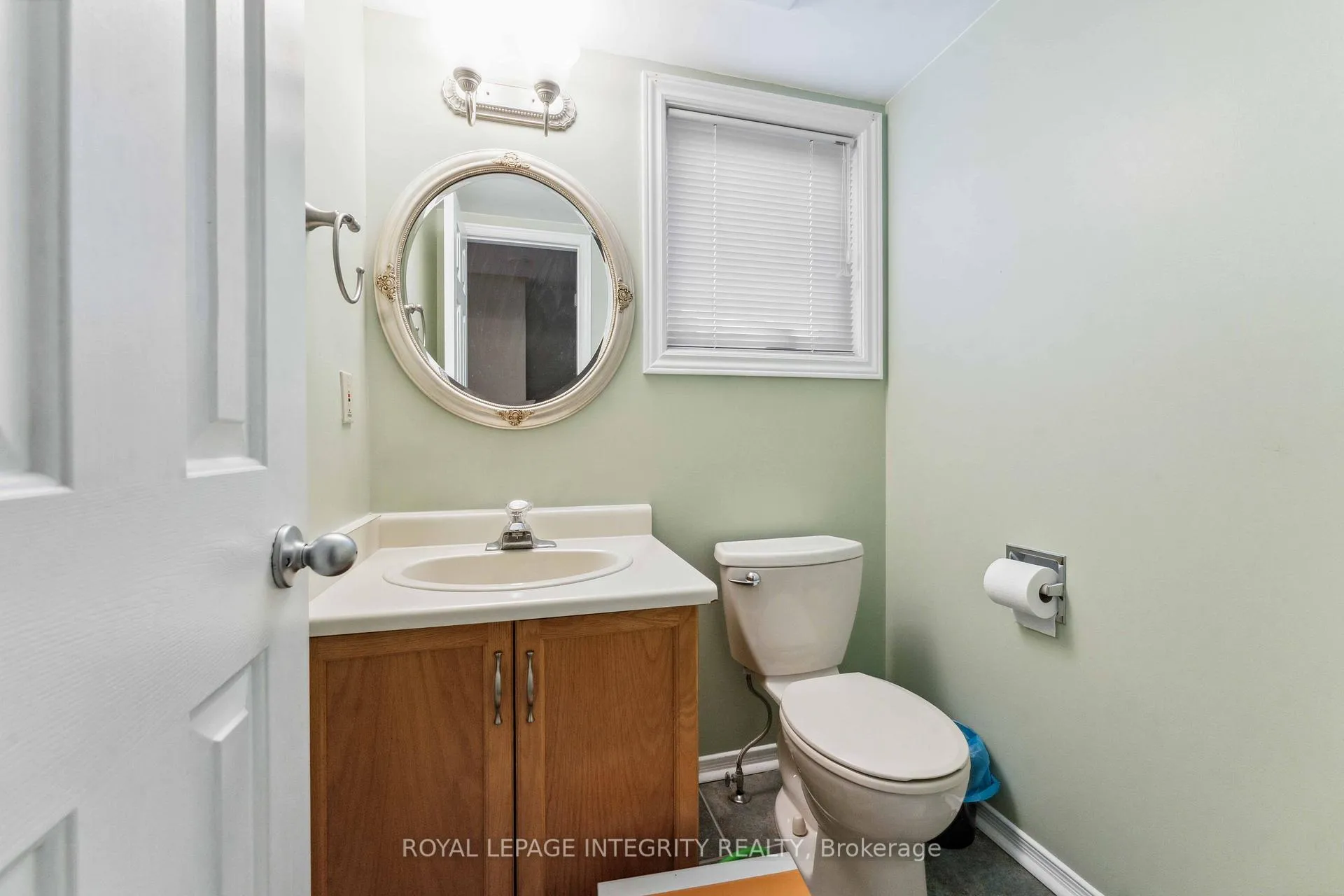 Photo 9 of 48 Depper Place, Ottawa, Hunt Club Park/Greenboro — HOMEH