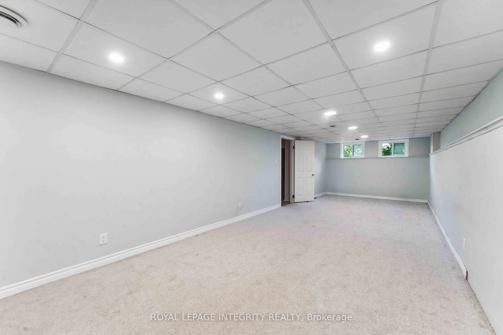 Photo 11 of 48 Depper Place, Ottawa, Hunt Club Park/Greenboro — HOMEH