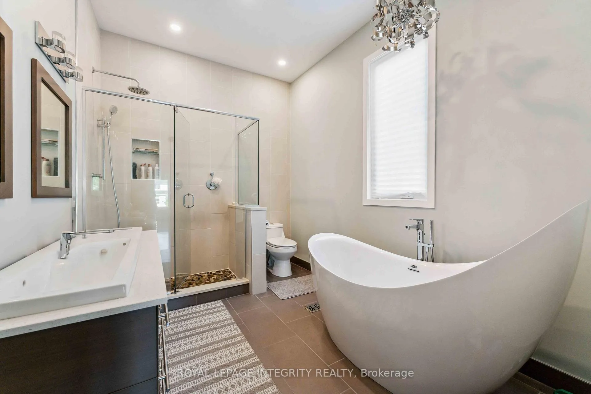 Photo 13 of 48 Depper Place, Ottawa, Hunt Club Park/Greenboro — HOMEH