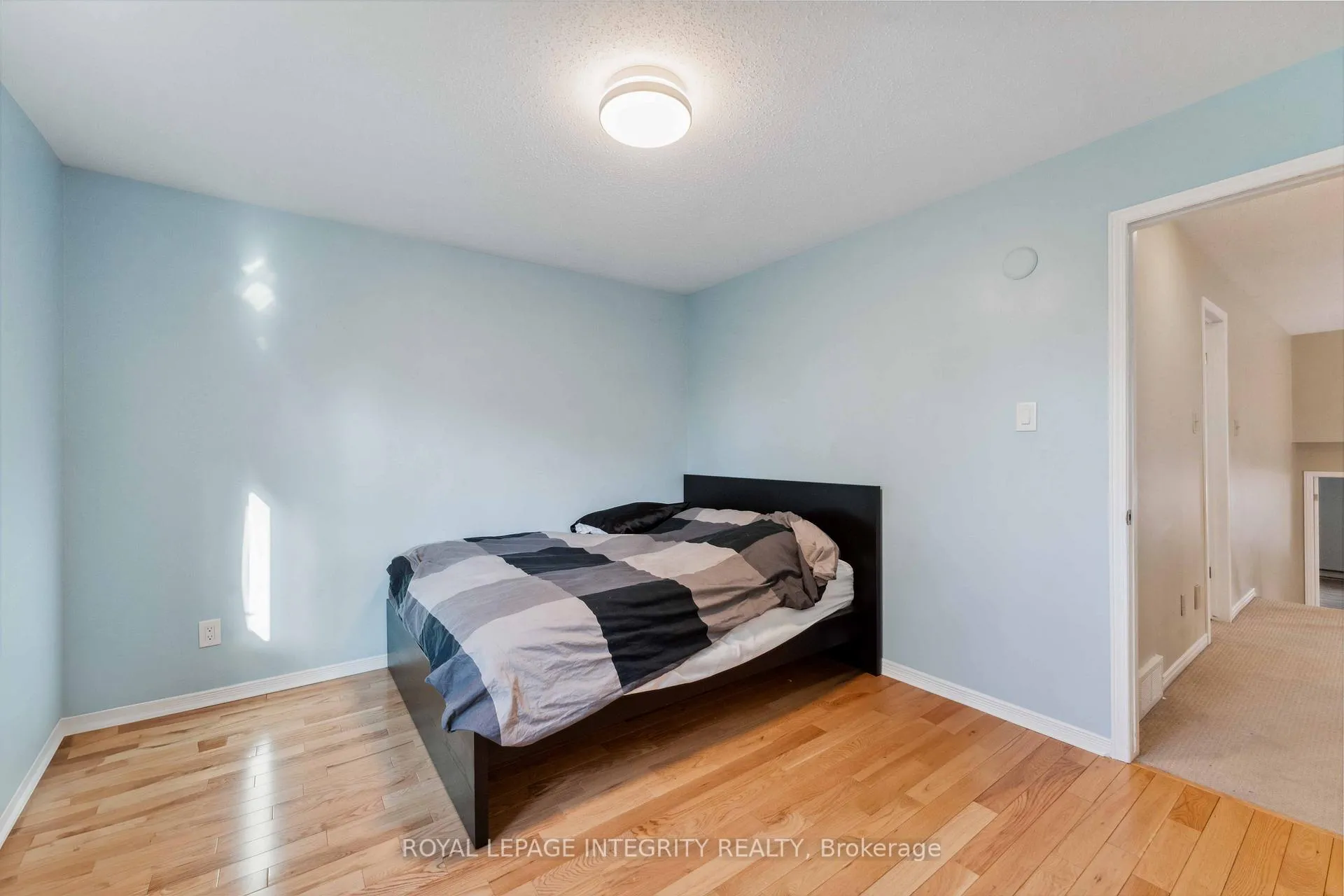 Photo 14 of 48 Depper Place, Ottawa, Hunt Club Park/Greenboro — HOMEH