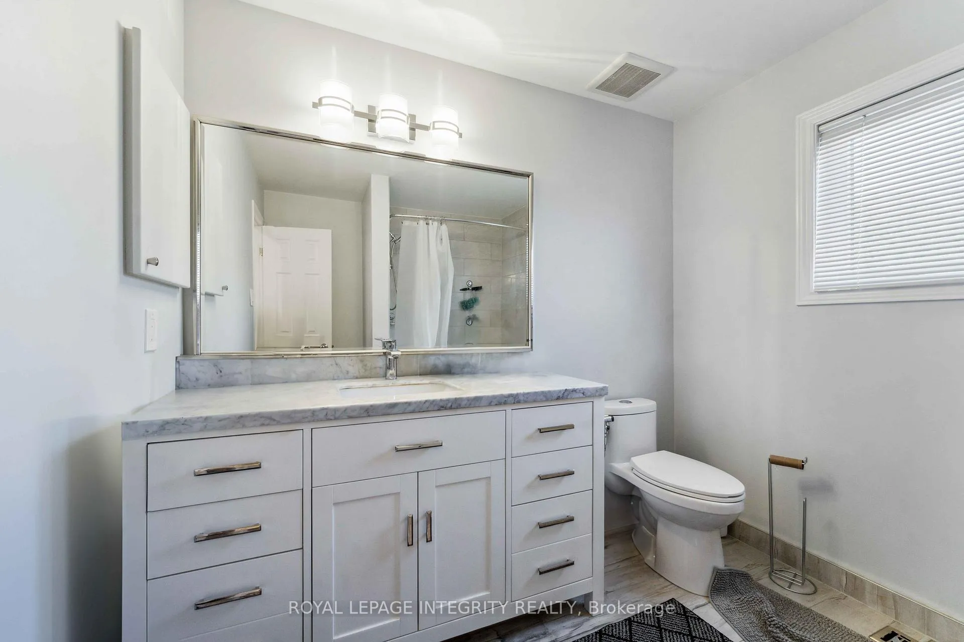 Photo 15 of 48 Depper Place, Ottawa, Hunt Club Park/Greenboro — HOMEH
