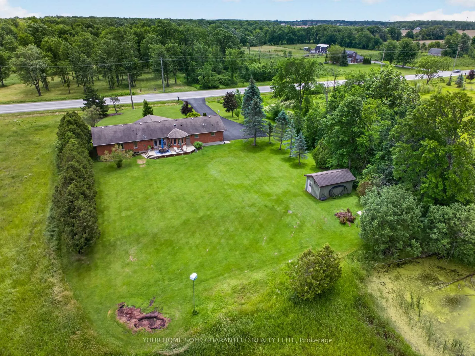 Photo 3 of 398 Mountain Road, Grimsby, Grimsby Escarpment — HOMEH