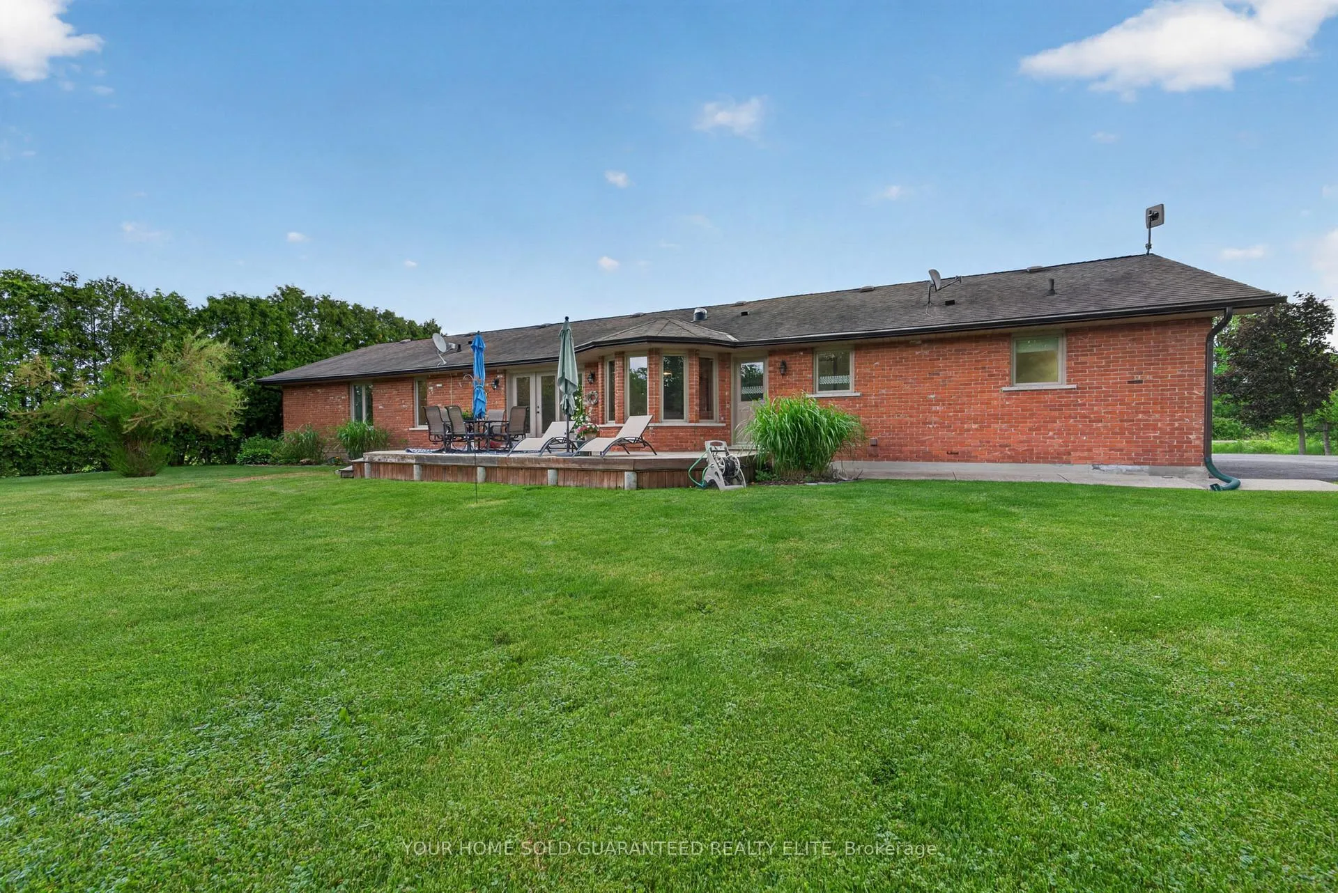 Photo 15 of 398 Mountain Road, Grimsby, Grimsby Escarpment — HOMEH