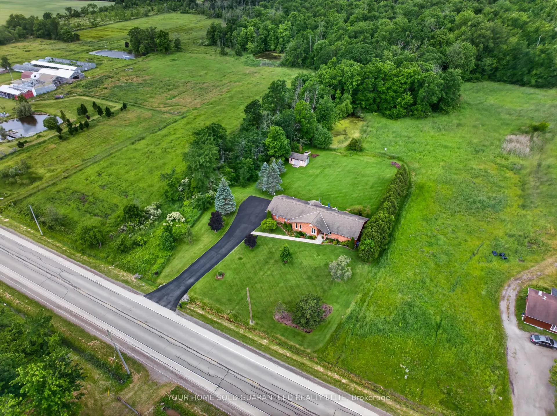 Photo 48 of 398 Mountain Road, Grimsby, Grimsby Escarpment — HOMEH