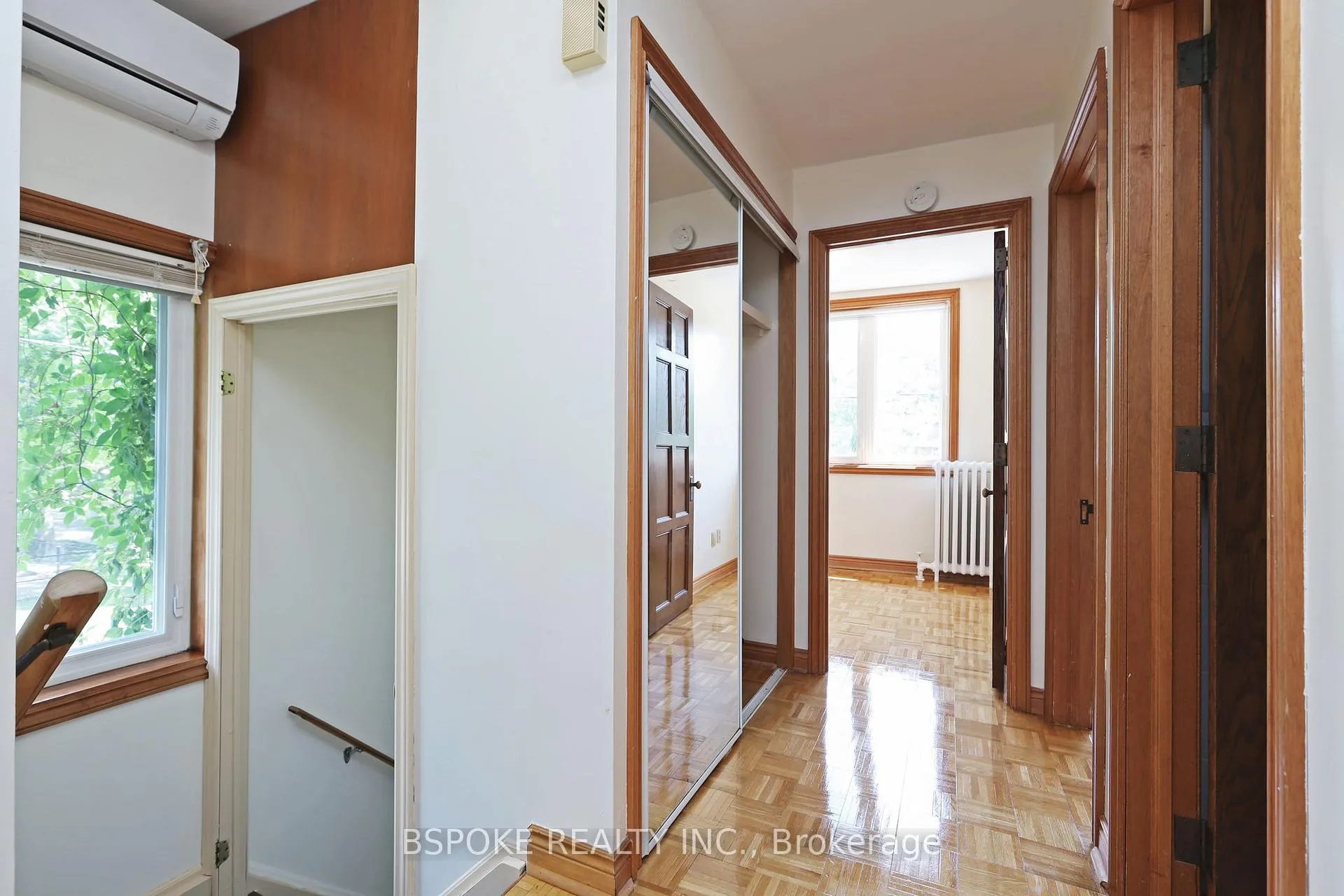 Photo 6 of Unit Upper, 68 Roxton Road, Toronto, Trinity-Bellwoods — HOMEH