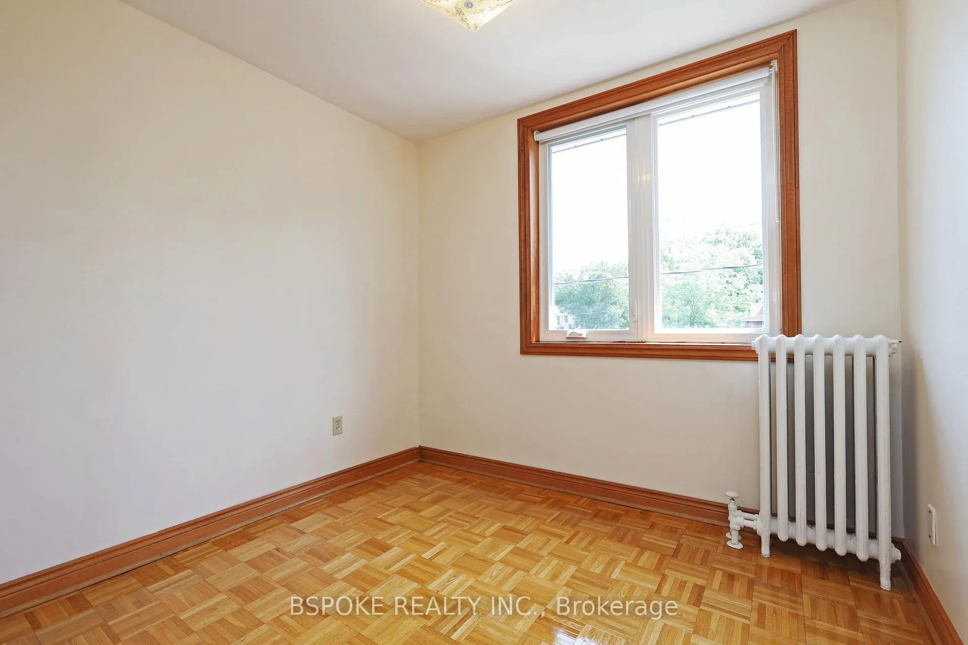 Photo 14 of Unit Upper, 68 Roxton Road, Toronto, Trinity-Bellwoods — HOMEH