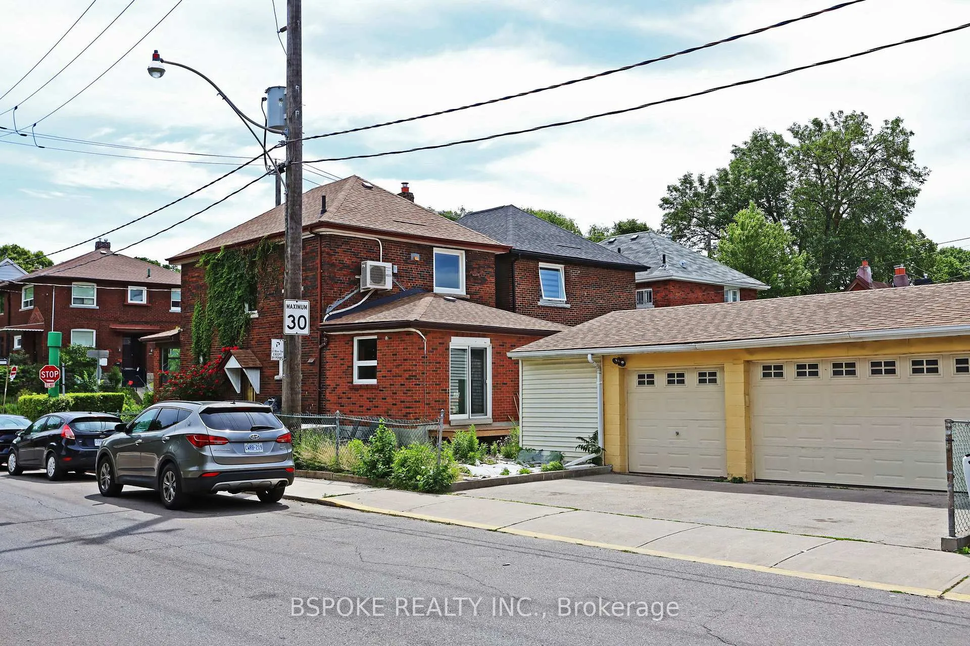 Photo 17 of Unit Upper, 68 Roxton Road, Toronto, Trinity-Bellwoods — HOMEH