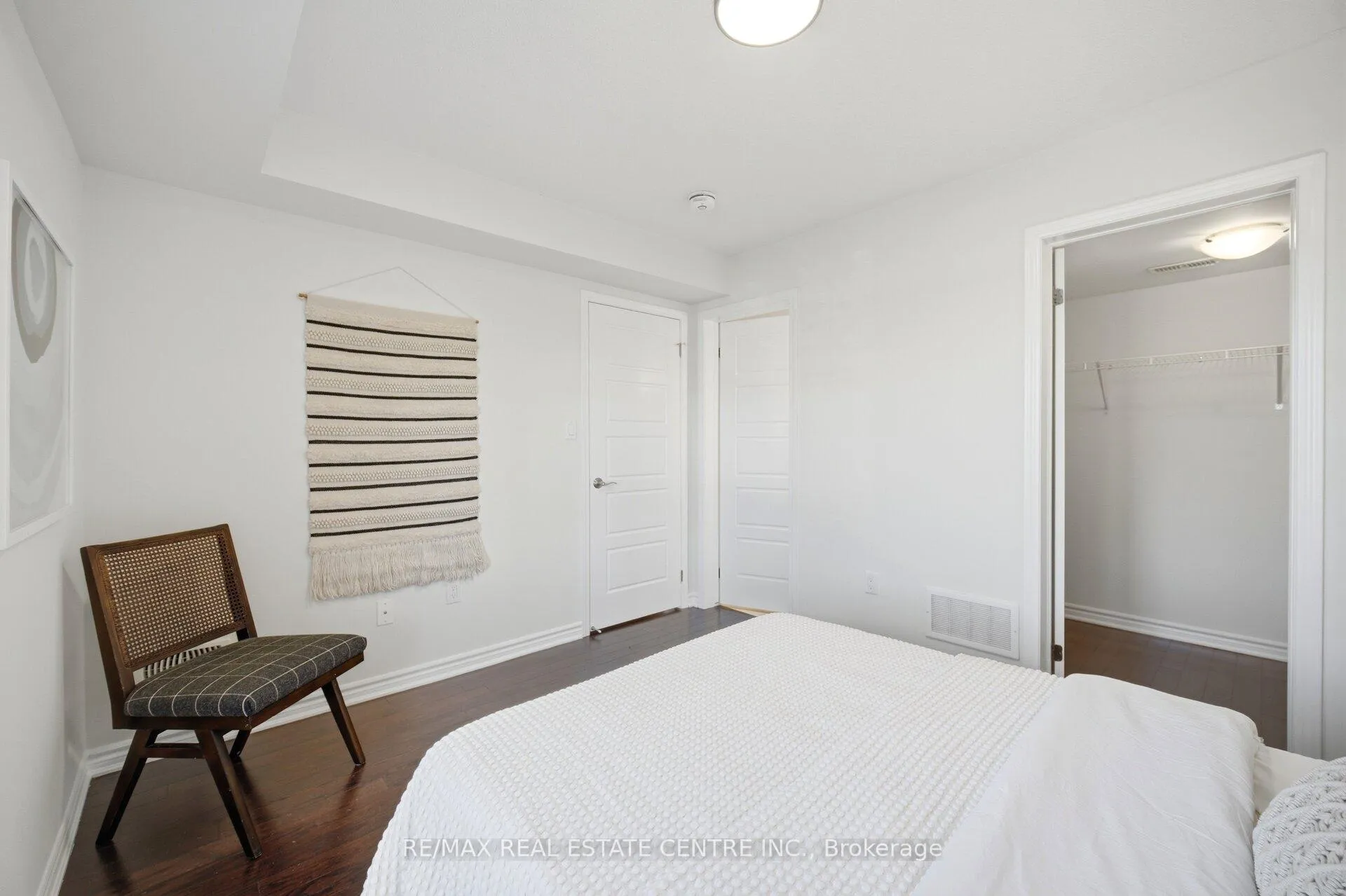 Photo 9 of Unit 165, 1000 Asleton Boulevard, Milton, Willmott — HOMEH