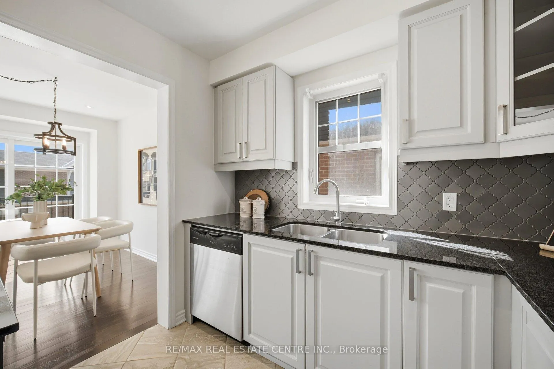 Photo 16 of Unit 165, 1000 Asleton Boulevard, Milton, Willmott — HOMEH