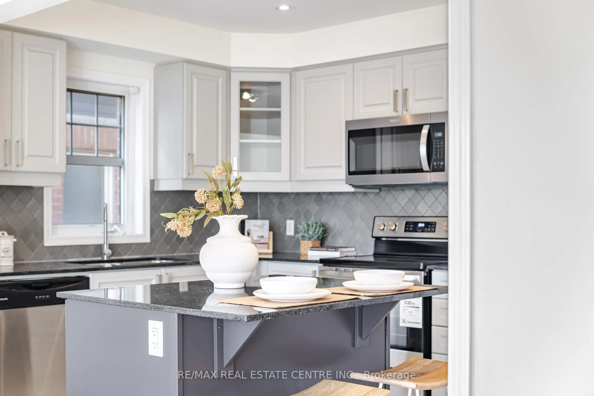 Photo 17 of Unit 165, 1000 Asleton Boulevard, Milton, Willmott — HOMEH