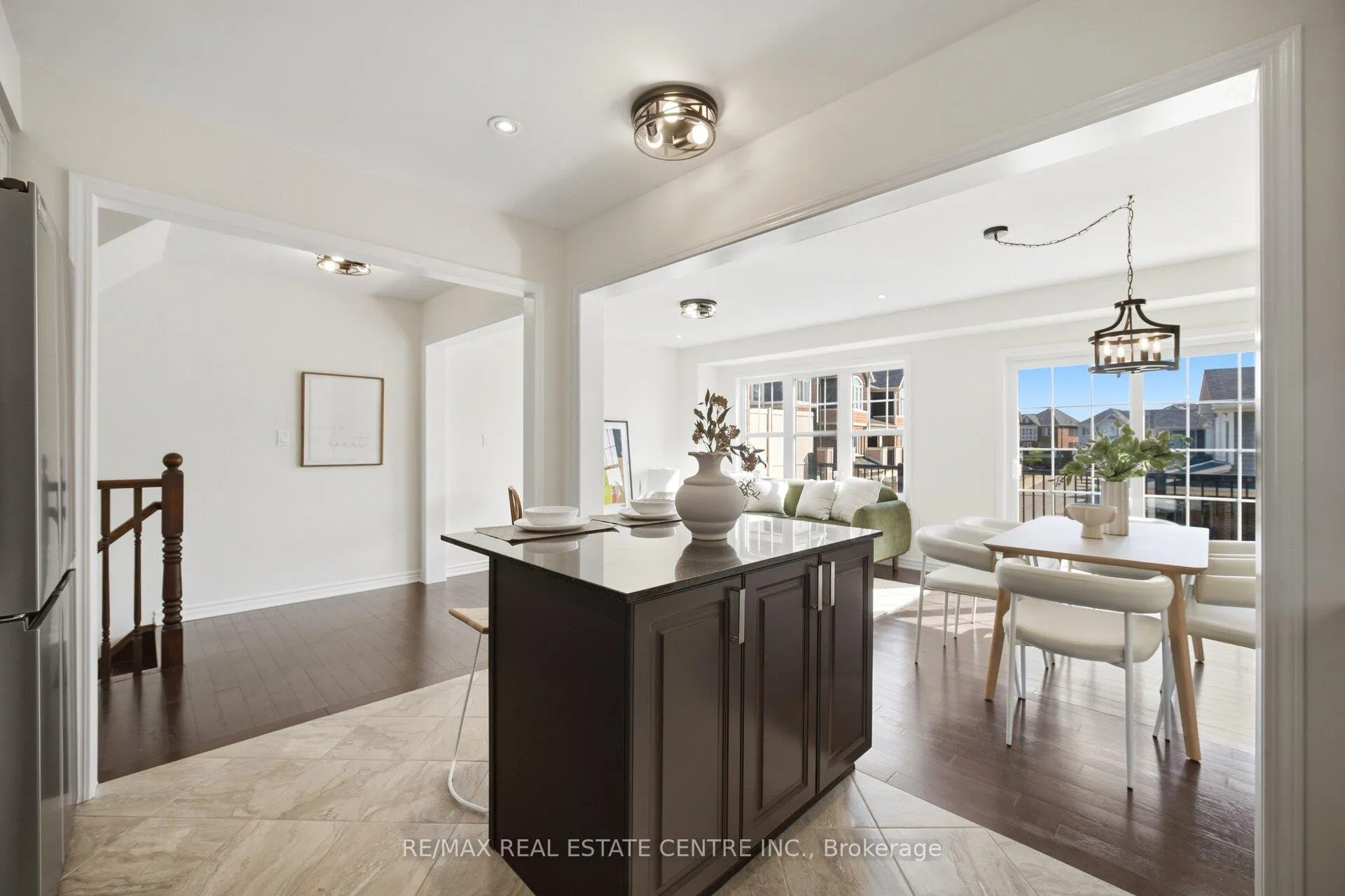 Photo 19 of Unit 165, 1000 Asleton Boulevard, Milton, Willmott — HOMEH