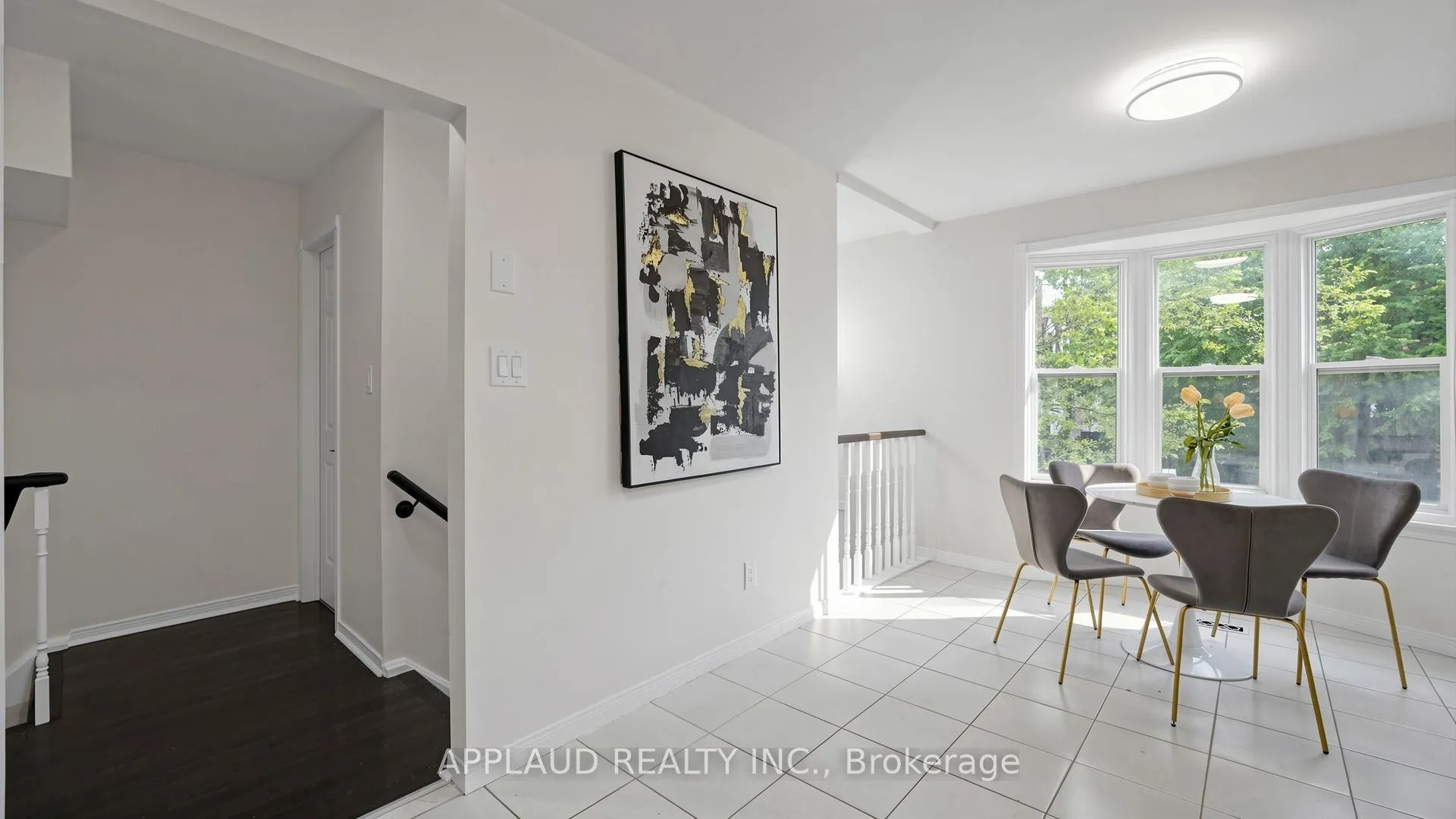 Photo 6 of 82 Confederation Way, Markham, Thornhill — HOMEH