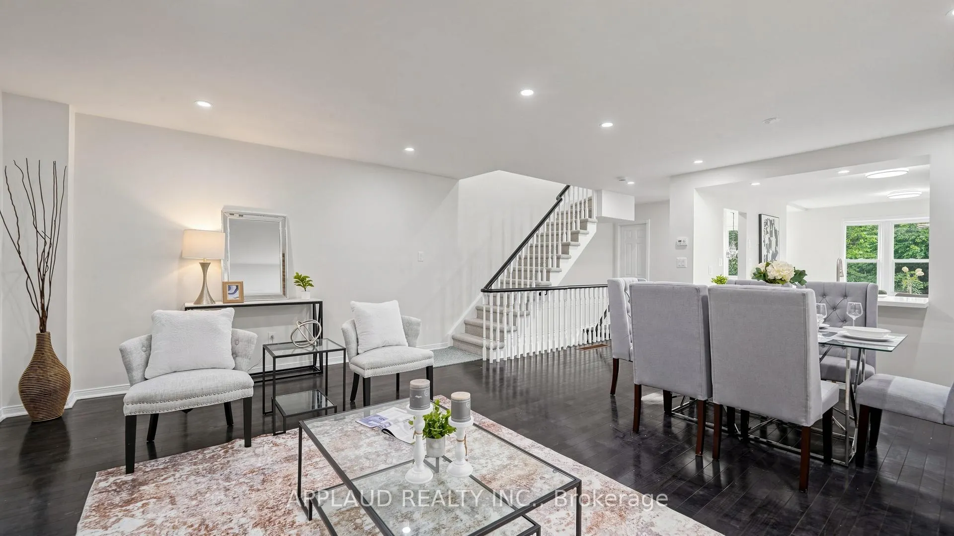 Photo 10 of 82 Confederation Way, Markham, Thornhill — HOMEH