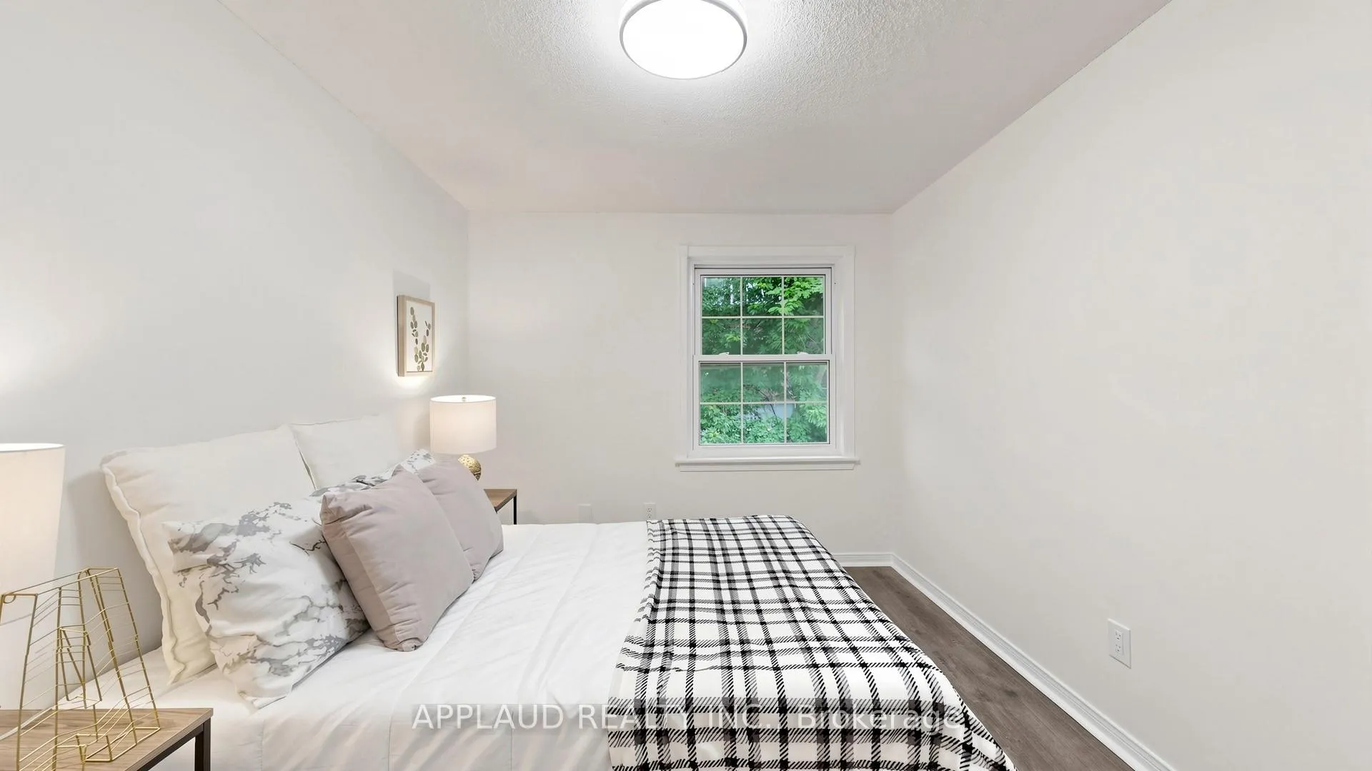 Photo 19 of 82 Confederation Way, Markham, Thornhill — HOMEH