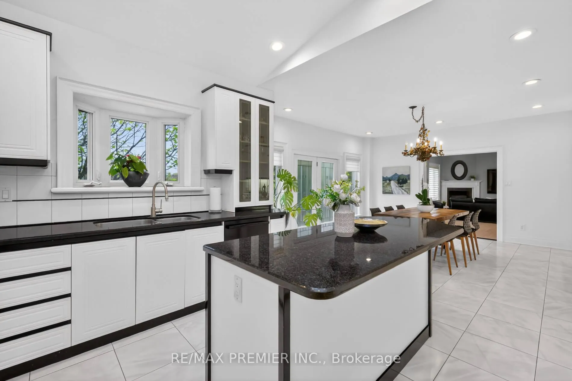 Photo 18 of 46 Deerchase Circle, Vaughan, Islington Woods — HOMEH