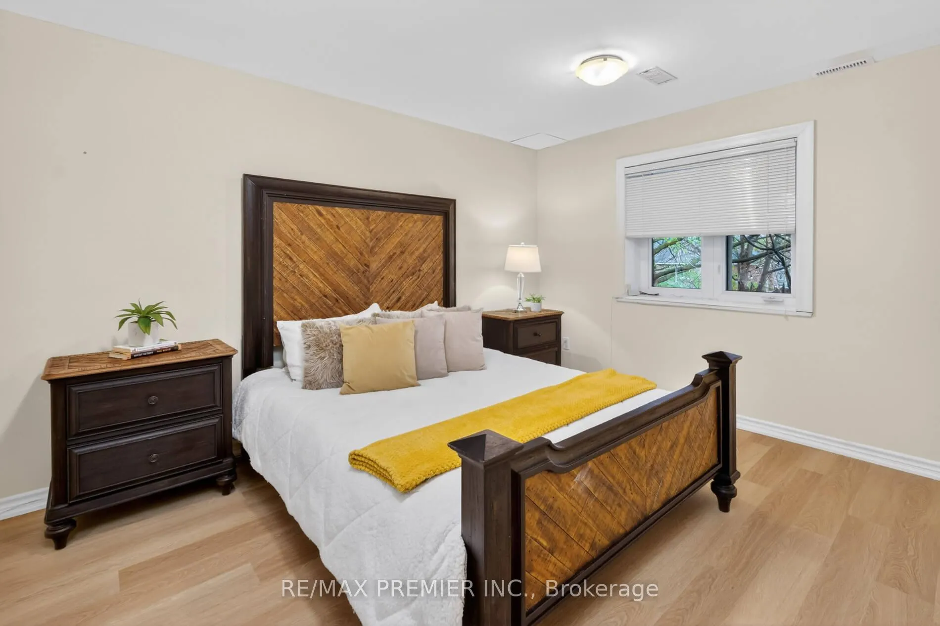 Photo 35 of 46 Deerchase Circle, Vaughan, Islington Woods — HOMEH