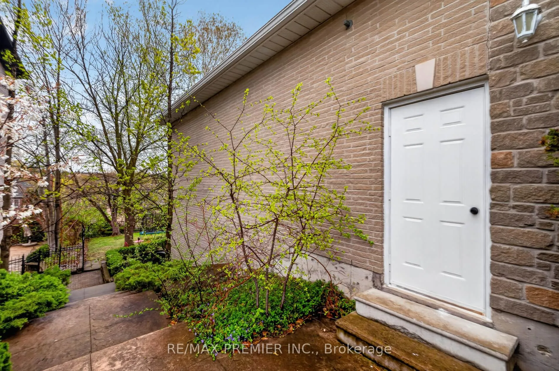 Photo 37 of 46 Deerchase Circle, Vaughan, Islington Woods — HOMEH