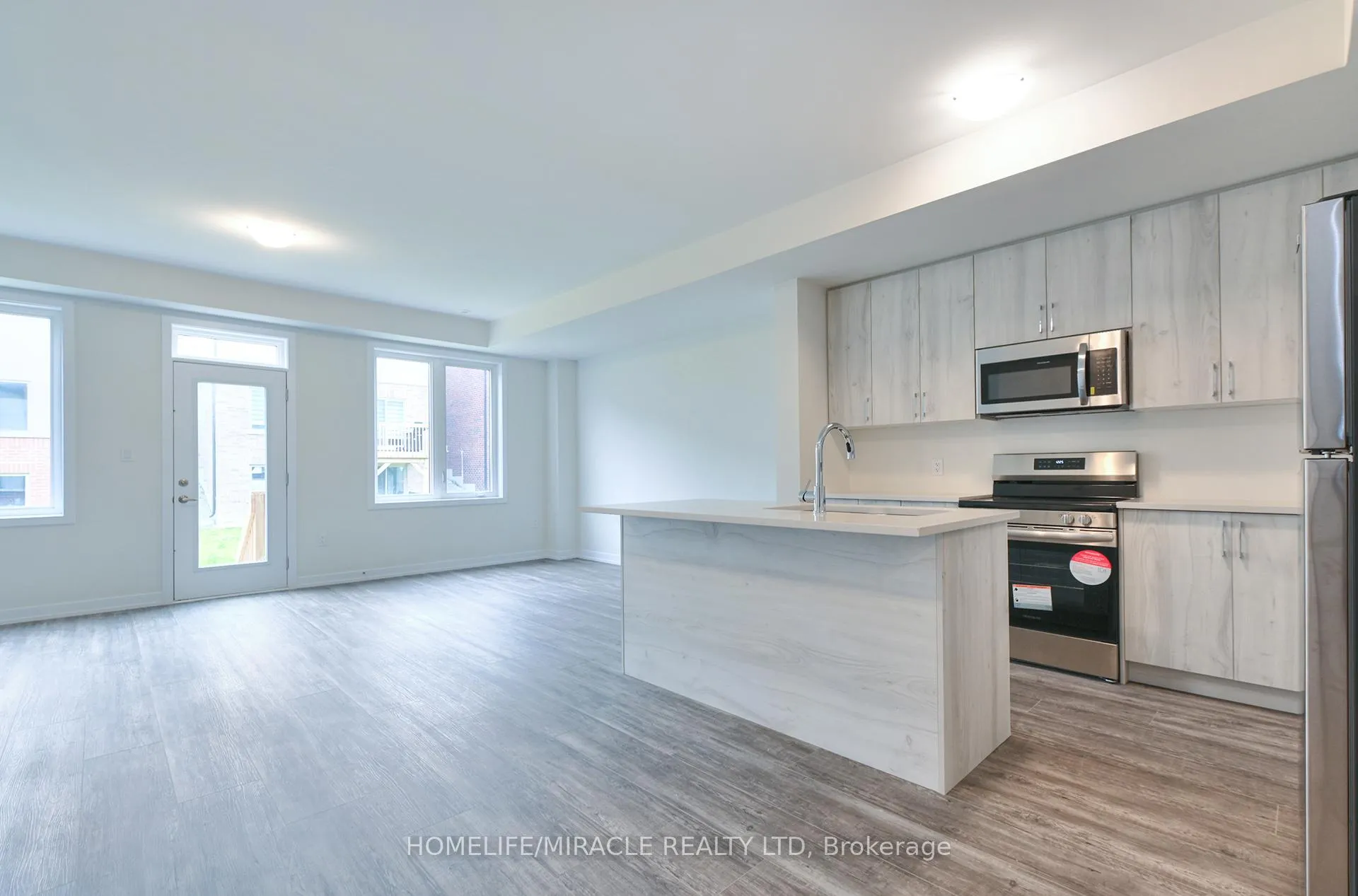 Photo 4 of Unit Main, 74 Ziibi Way, Clarington, Newcastle — HOMEH