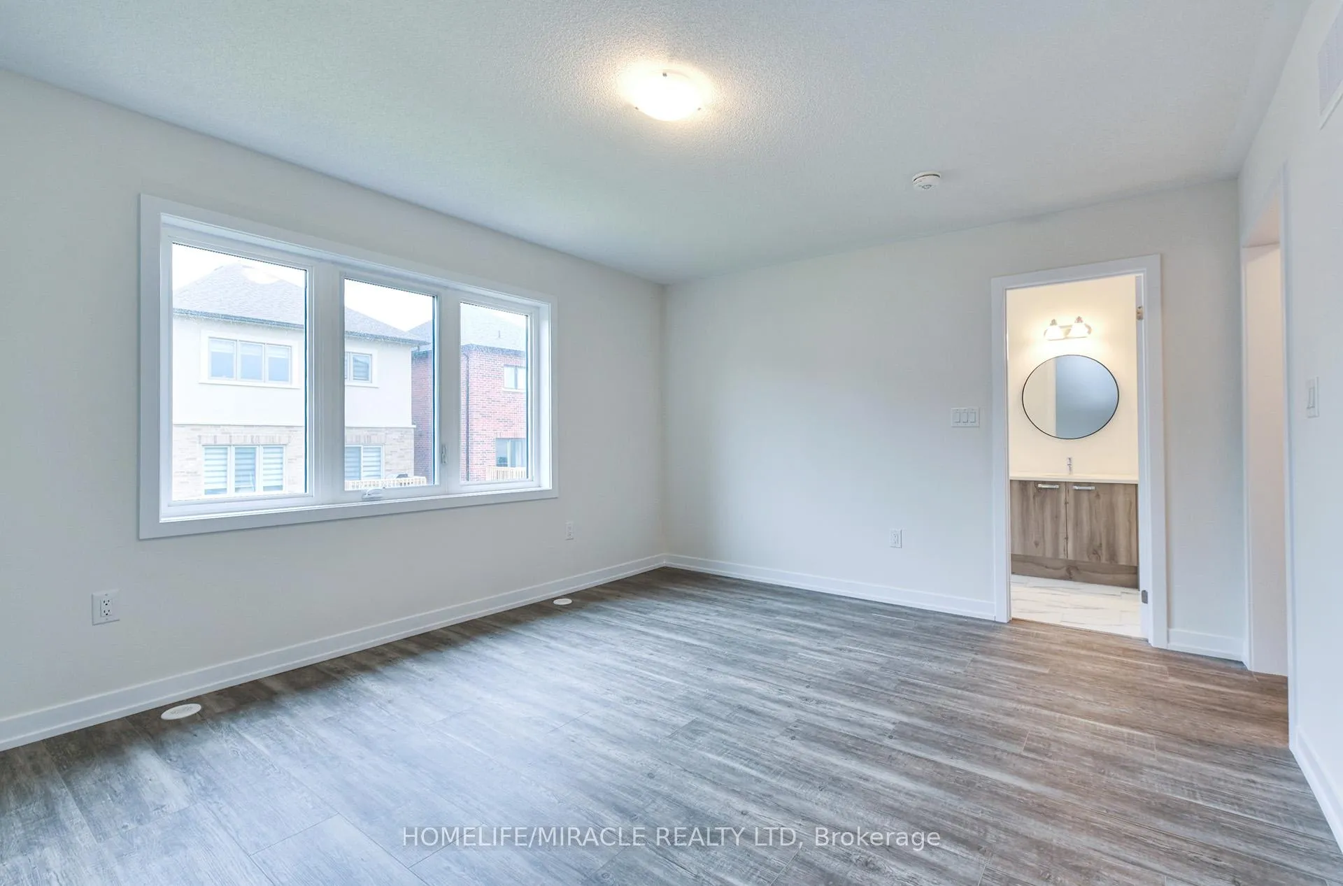 Photo 14 of Unit Main, 74 Ziibi Way, Clarington, Newcastle — HOMEH