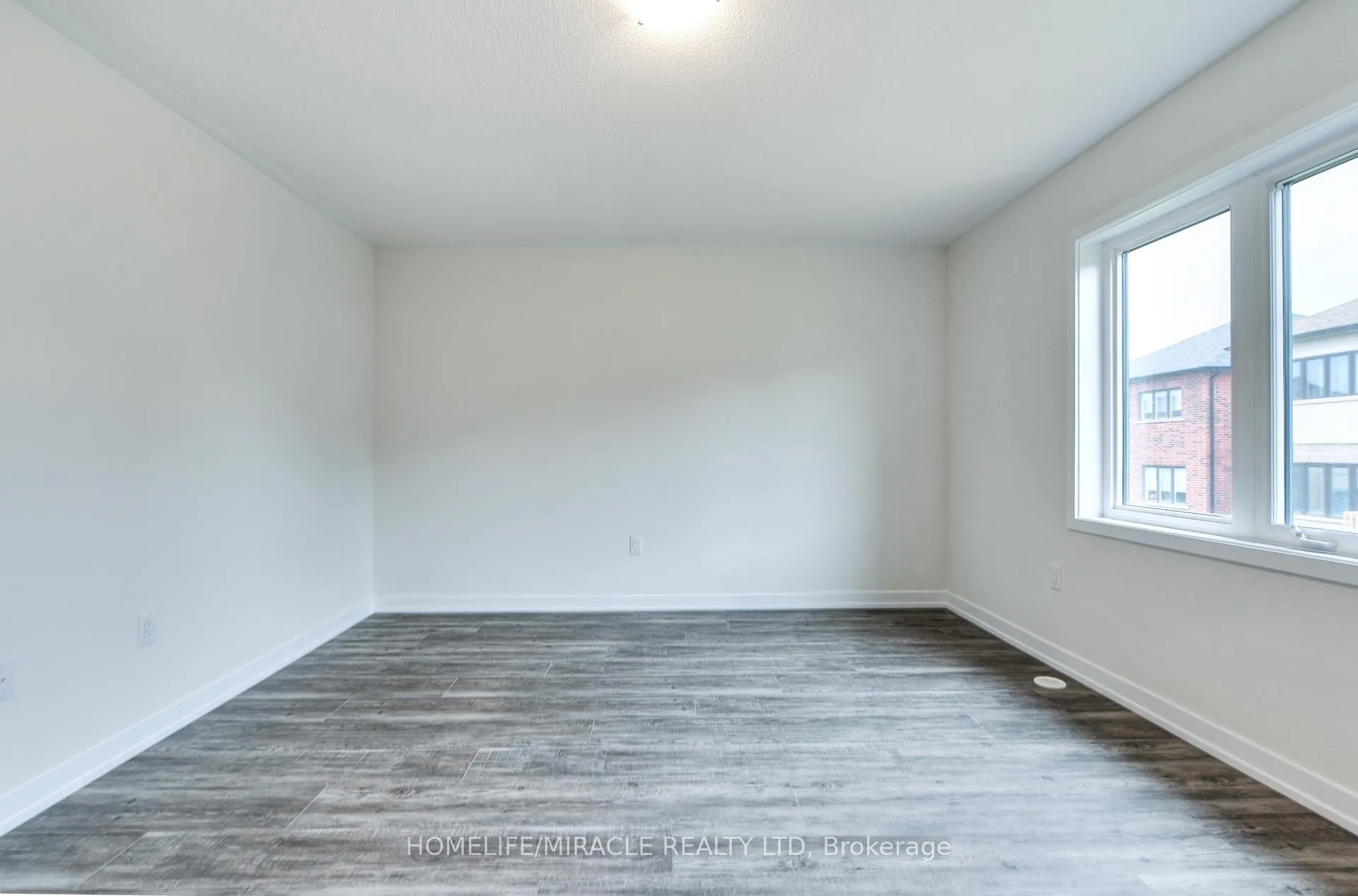Photo 16 of Unit Main, 74 Ziibi Way, Clarington, Newcastle — HOMEH