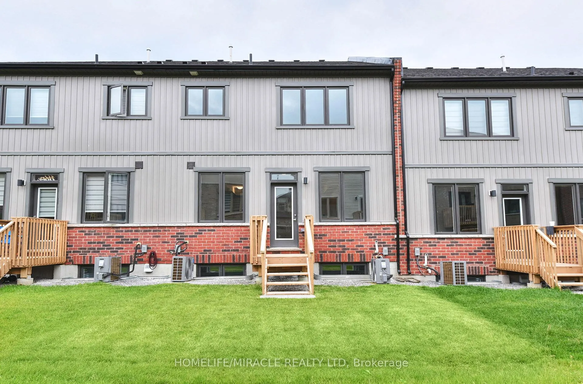Photo 23 of Unit Main, 74 Ziibi Way, Clarington, Newcastle — HOMEH
