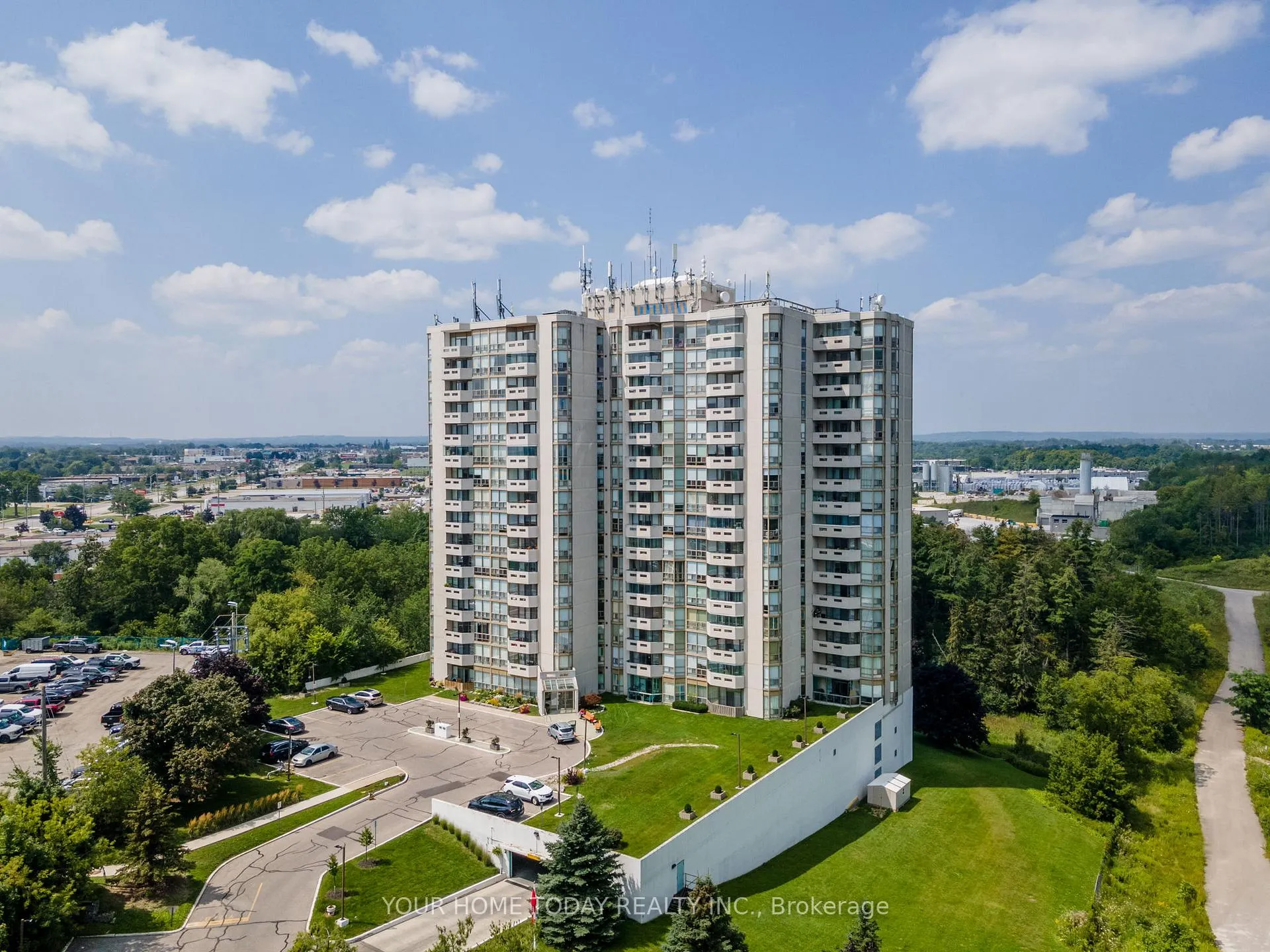 Photo 1 of Unit 201, 20 McFarlane Drive, Halton Hills, Georgetown — HOMEH