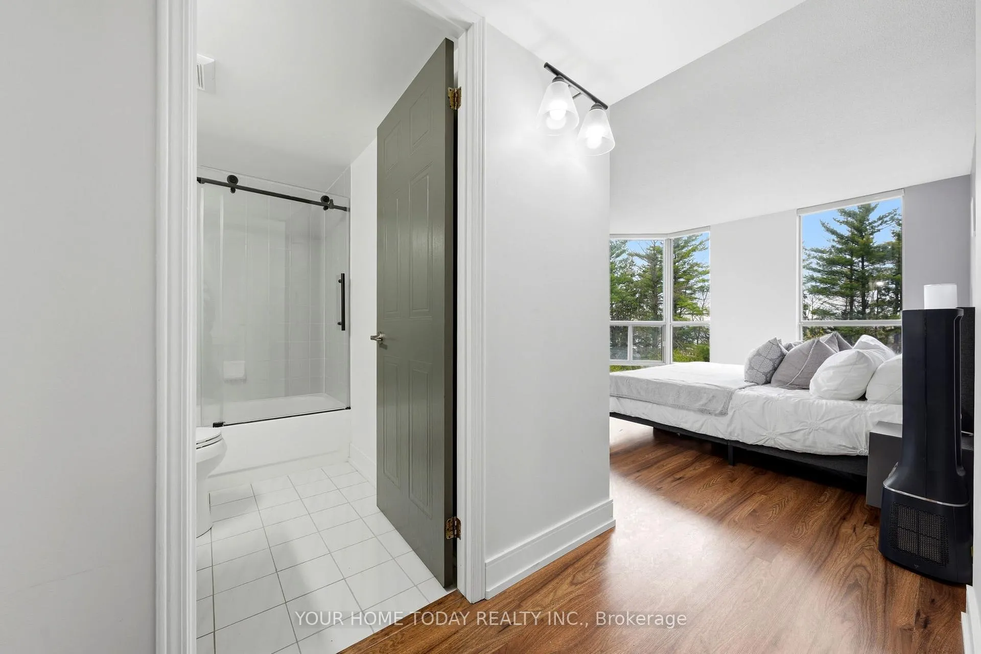 Photo 16 of Unit 201, 20 McFarlane Drive, Halton Hills, Georgetown — HOMEH