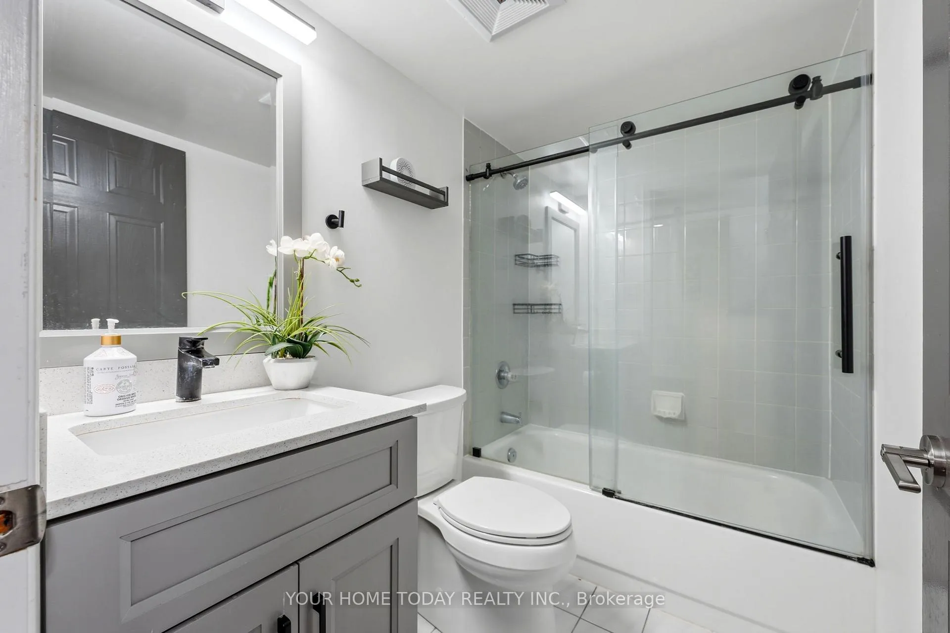 Photo 19 of Unit 201, 20 McFarlane Drive, Halton Hills, Georgetown — HOMEH